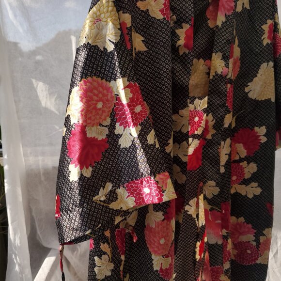 Floral Kimono Cover - Picture 3 of 10
